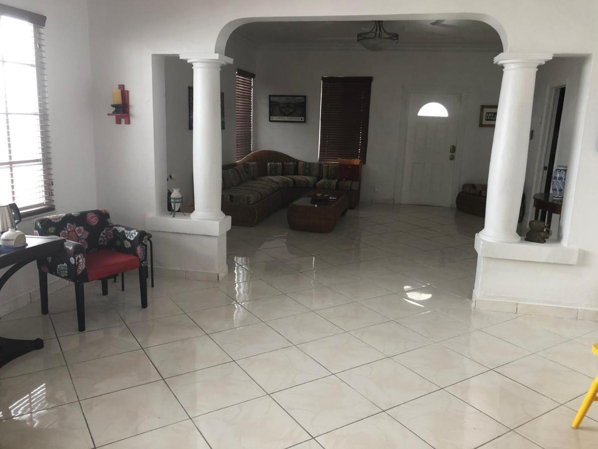 Private Room In The Heart Of Calle Ocho Miami Exterior foto